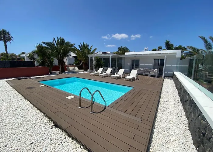 Patricia By Villalia فيلة